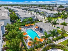 11927 NW 46th St, Coral Springs FL 33076