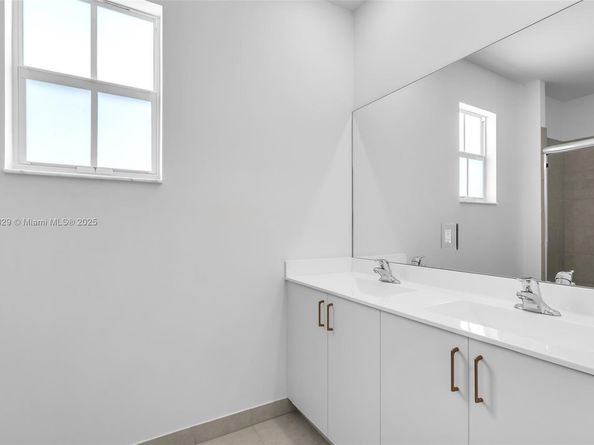 11927 NW 46th St, Coral Springs FL 33076