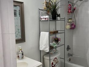 9440 Fontainebleau Blvd 101, Miami FL 33172