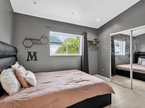 221 NE 212th St, Miami FL 33179