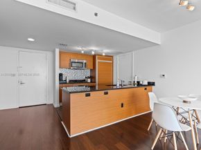 50 Biscayne Blvd 3308, Miami FL 33132