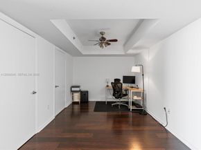 50 Biscayne Blvd 3308, Miami FL 33132
