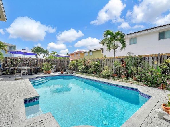 14783 SW 143rd Ter, Miami FL 33196