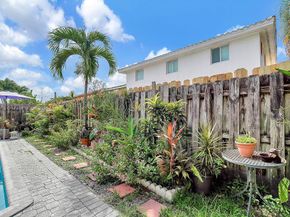 14783 SW 143rd Ter, Miami FL 33196