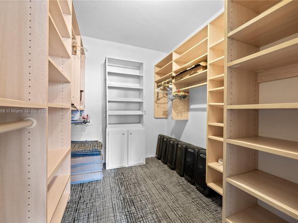 900 Bay Dr 624, Miami Beach FL 33141