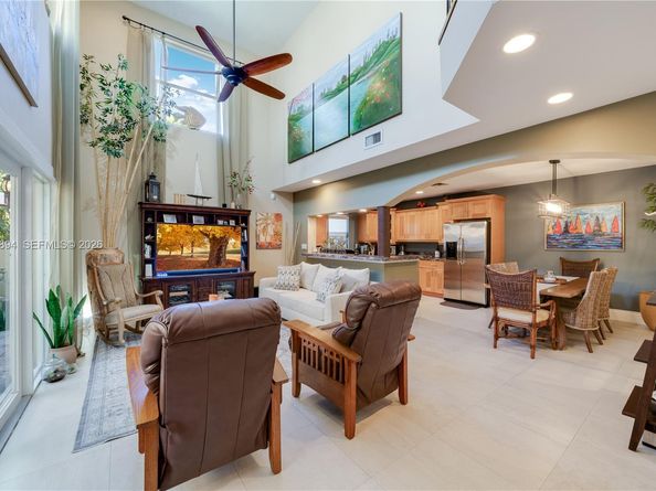 3197 Virginia St, Miami FL 33133