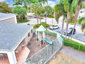 2149 W Discovery Cir W, Deerfield Beach FL 33442