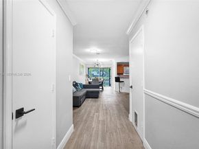 2149 W Discovery Cir W, Deerfield Beach FL 33442