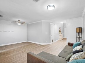 2149 W Discovery Cir W, Deerfield Beach FL 33442