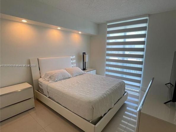 17555 Atlantic Blvd 702, Sunny Isles Beach FL 33160