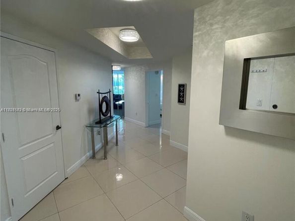 17555 Atlantic Blvd 702, Sunny Isles Beach FL 33160