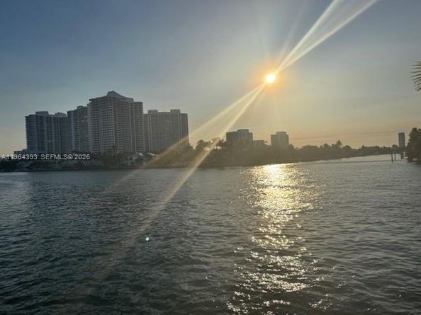 3161 S Ocean Dr 809, Hallandale Beach FL 33009