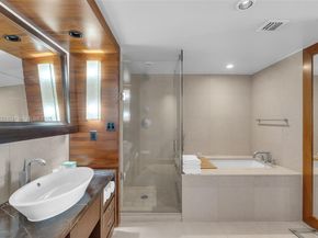 6801 Collins Ave 706 (Door 720), Miami Beach FL 33141