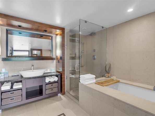 6801 Collins Ave 706 (Door 720), Miami Beach FL 33141