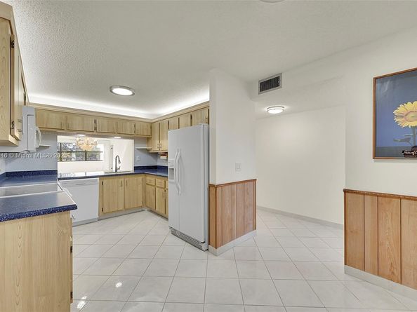 2606 NW 104th Ave 202, Sunrise FL 33322