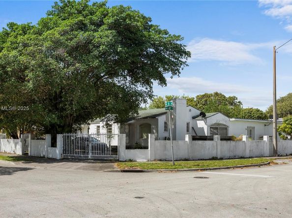 4628 NW 8th Ave, Miami FL 33127