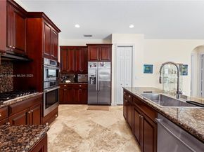 810 NE 21st Dr, Wilton Manors FL 33305