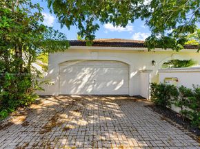 810 NE 21st Dr, Wilton Manors FL 33305