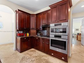 810 NE 21st Dr, Wilton Manors FL 33305