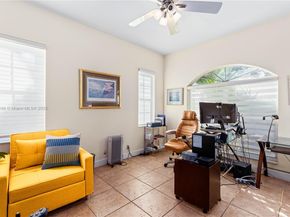810 NE 21st Dr, Wilton Manors FL 33305