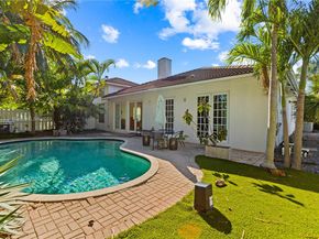 810 NE 21st Dr, Wilton Manors FL 33305