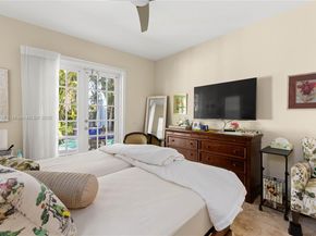 810 NE 21st Dr, Wilton Manors FL 33305