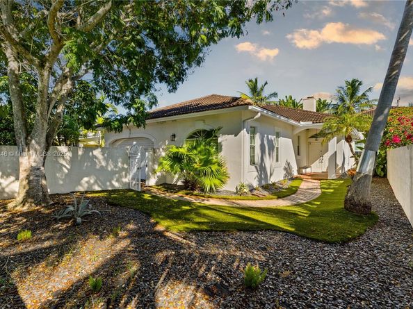 810 NE 21st Dr, Wilton Manors FL 33305