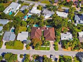 810 NE 21st Dr, Wilton Manors FL 33305