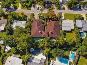 810 NE 21st Dr, Wilton Manors FL 33305