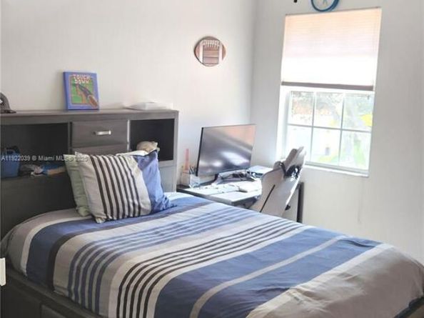 7650 NW 29th St, Margate FL 33063