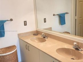 7650 NW 29th St, Margate FL 33063