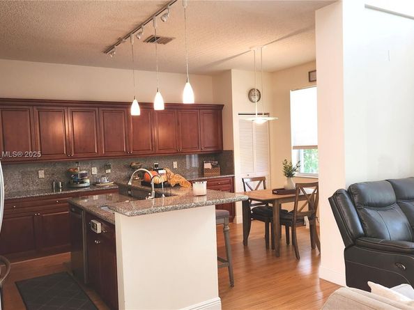 7650 NW 29th St, Margate FL 33063