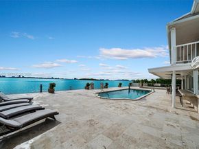 1990 NE 119th Rd, North Miami FL 33181