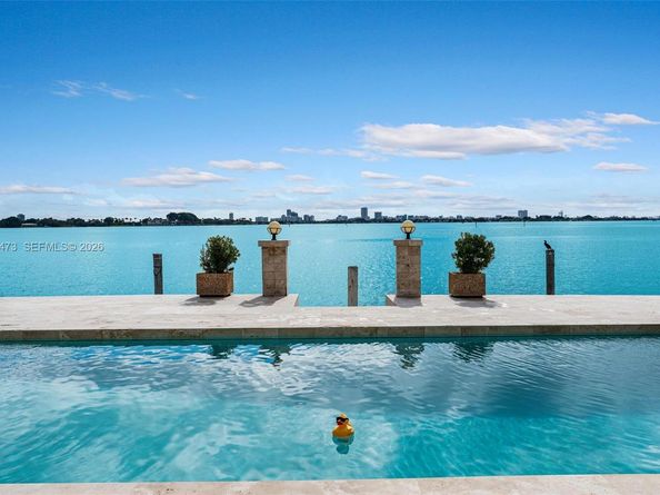 1990 NE 119th Rd, North Miami FL 33181