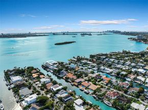 1990 NE 119th Rd, North Miami FL 33181