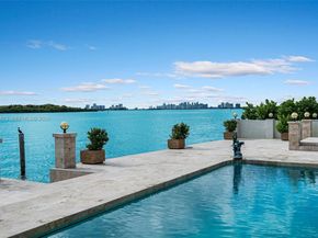 1990 NE 119th Rd, North Miami FL 33181