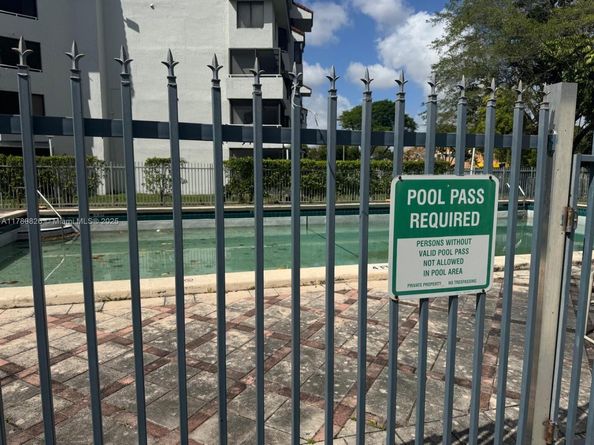 8255 SW 152nd Ave E410, Miami FL 33193