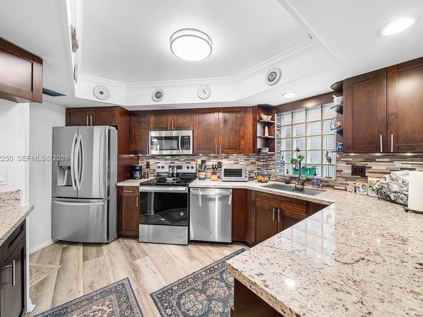 11625 Winchester Dr B, Palm Beach Gardens FL 33410