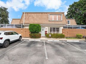 11625 Winchester Dr B, Palm Beach Gardens FL 33410
