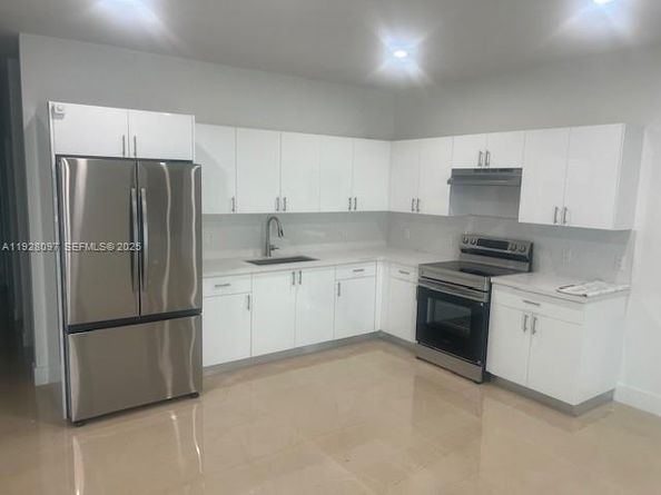 10210 SW 170th Ter, Miami FL 33157