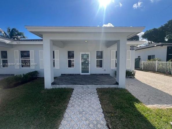 10210 SW 170th Ter, Miami FL 33157