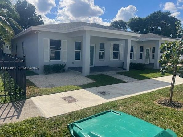 10210 SW 170th Ter, Miami FL 33157