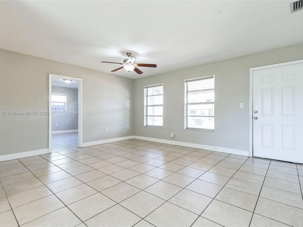 7804 Meridian St, Miramar FL 33023