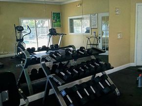3660 N 56th Ave 609, Hollywood FL 33021