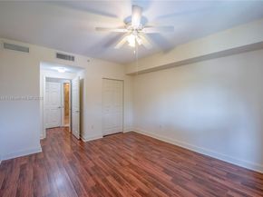 510 NW 84th Ave 303, Plantation FL 33324