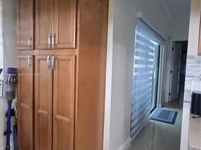 9600 NW 15th Ct, Pembroke Pines FL 33024