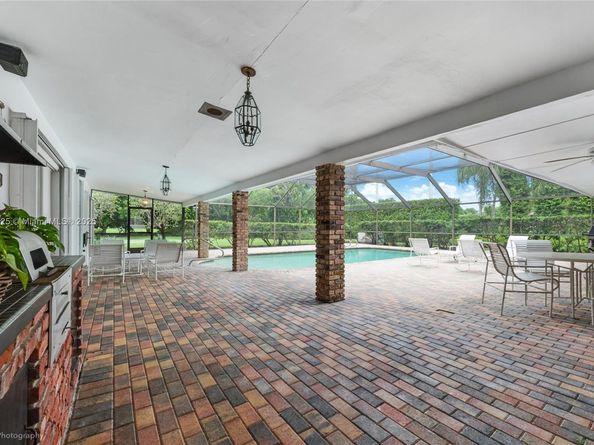 7805 SW 141st St, Palmetto Bay FL 33158