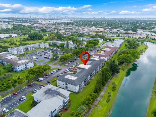 1000 Hillcrest Ct 207, Hollywood FL 33021