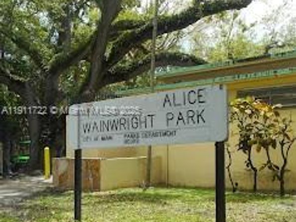 2475 Brickell Ave 1907, Miami FL 33129