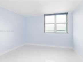 2475 Brickell Ave 1907, Miami FL 33129